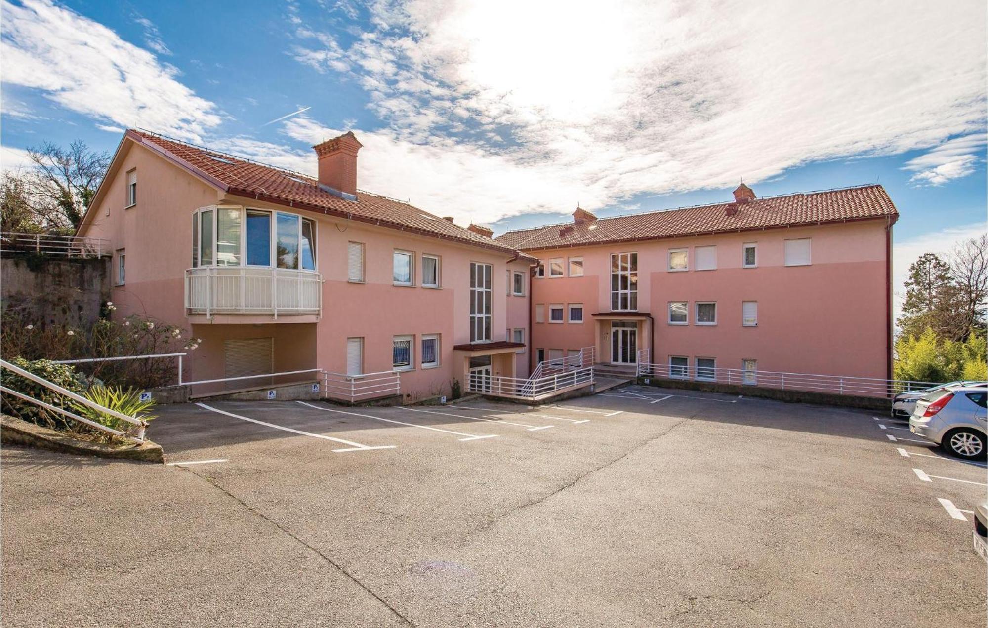 Nice Apartment In Rijeka With Wifi Exterior foto